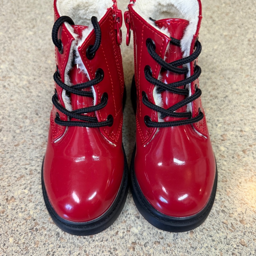 Kids boots